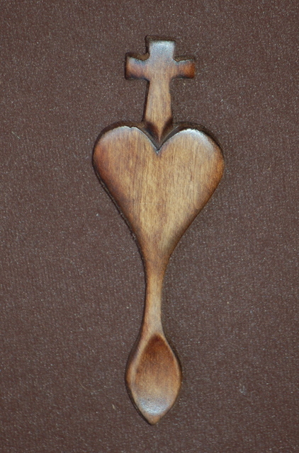 Lovespoon favour F