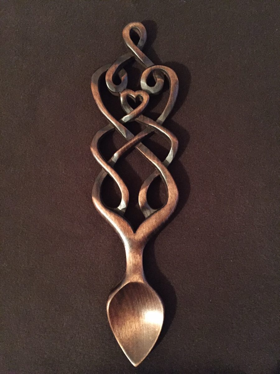 Welsh lovespoon Eternal Knot